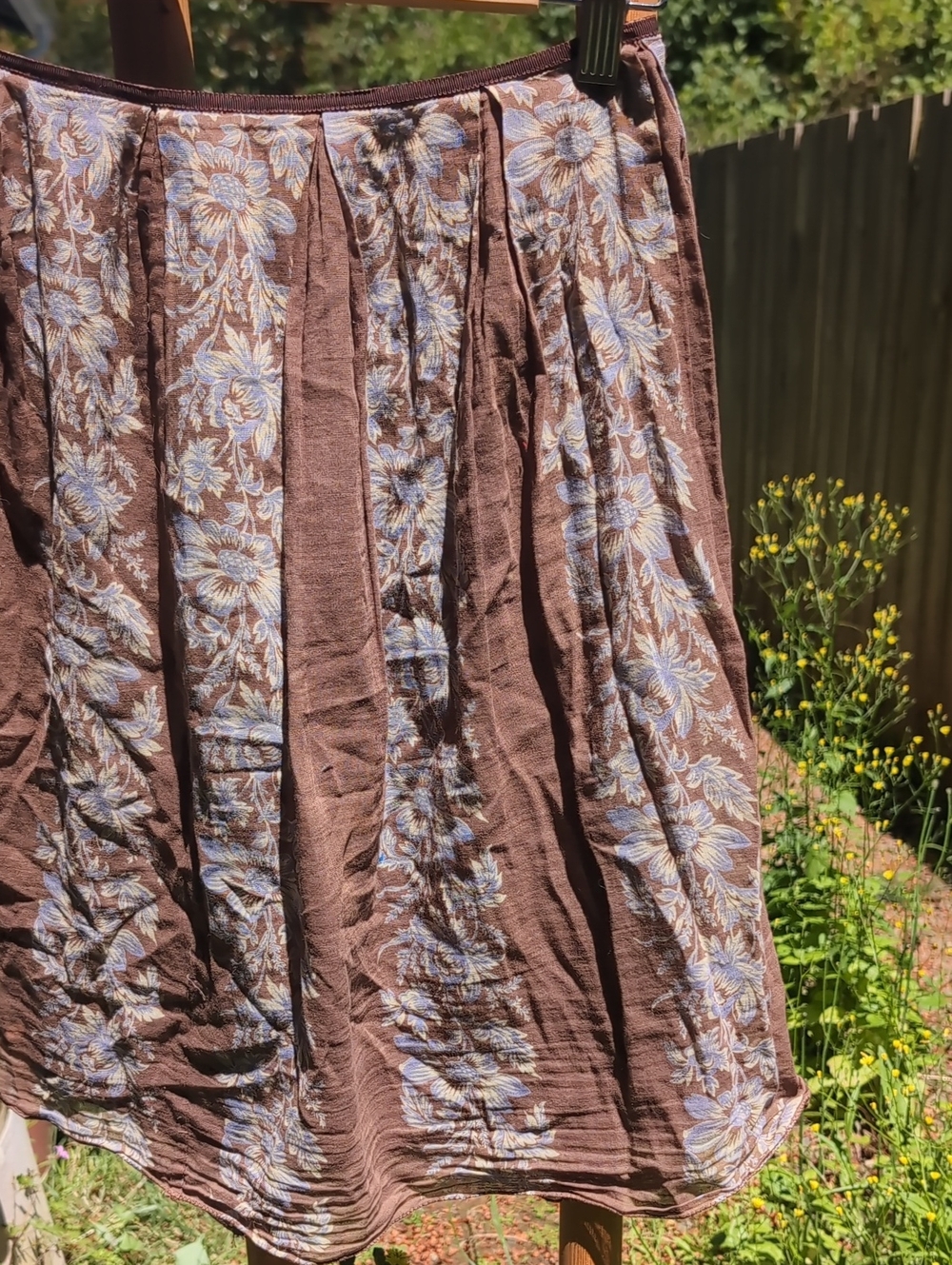 100% Silk & Cotton DelicateMax Studio Brown Floral Midi Skirt w Light Blue Print